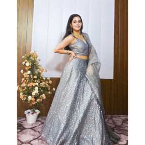 Lehenga choli ชุดปาร์ตี้ออกแบบโดยดีไซเนอร์สำหรับผู้หญิง - Product Image 1