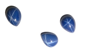 Zafiro Azul Estrella Pera 7x9 mm 3 Quilates, Cabujón Pulido Creado en Laboratorio con Efecto Estrella de 6 Rayos, 4 mm de Altura para Fabricación de Joyas - Product Image 6