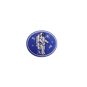 Parche Bordado de PVC Ligero Termoadhesivo con Personaje de Dibujos Animados Azul, Varita Mágica y Estrellas, Redondo, de Fieltro No Tejido, para Decoración de Regalos - Product Image 2