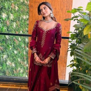 Vichitra Silk Kurti Palazzo Set With Zari Sequins Embroidery Dupatta Wholesale Manufacturer - Product Image 5