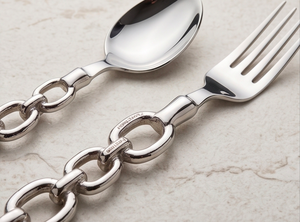 Juego de cubiertos modernos de metal Acme, juego de cubiertos de acero inoxidable con mango de cadena, acabado de alto brillo, apto para lavavajillas, para bodas y hoteles. - Product Image 2