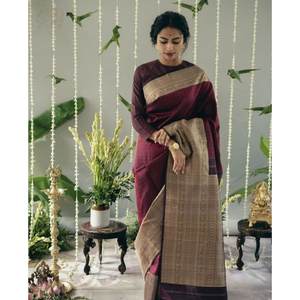 NUEVA LLEGADA ORO ZARI TRABAJO AMPLIA FRONTERA SAREE CON BLUSA DESCOSTADA MAROON - Product Image 1