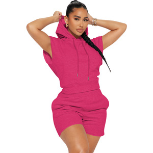 Vente flash : Ensemble pantalon 2 pièces en polyester et coton pour femmes, ensemble 2 pièces pour femmes, t-shirt et short d'été avec capuche - Product Image 6