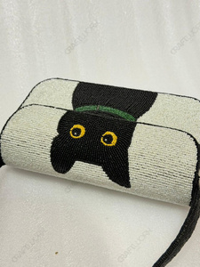 Bolso de Hombro Tipo Clutch con Cuentas Negras, Forro de Satén y Cierre Magnético, para Compradores Mayoristas de Marca Privada y Exportación - Product Image 5