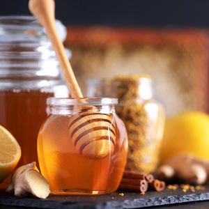 Miel naturel disponible en emballage au détail et en vrac avec des options personnalisées provenant des meilleurs fabricants sans sucre ajouté - Product Image 2