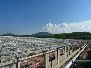 โรงเรือนสัตว์ปีกเวียดนาม ฟาร์มสุกรพรีเมียม โครงเหล็กชุบสังกะสี น้ำหนักเบา - Product Image 5