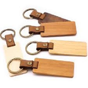 Porte-clés vierge personnalisé en cuir, PVC ou bois, populaire, gravable au laser avec nom, ou imprimable avec logo sur mesure - Product Image 4