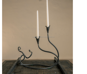 Bougeoir à longue tige en métal pour la décoration intérieure Candélabre fait main Chandelier à 4 bras pour mariage d'Inde - Product Image 3