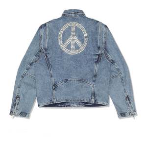 Chaqueta de Mezclilla Estilo Biker para Hombre, Azul Personalizado, Múltiples Bolsillos con Cremallera, Corte Holgado, Cremallera Completa, Diseño de Logotipo con Pedrería en la Espalda, Dobladillo Retráctil - Product Image 4