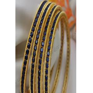 Clásico de moda de un gramo de calidad premium chapado en oro con piedra AD cuatro brazaletes conjunto para mujer joyería para boda y fiesta - Product Image 1