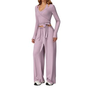 Conjunto Deportivo de 3 Piezas para Mujer: Top Corto de Manga Larga con Cuello Halter, Pantalones Palazzo Anchos con Cordón Ajustable, 90% Nailon, 10% Elastano - Product Image 4