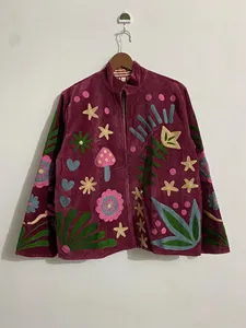 Chaqueta Bordada de Terciopelo Borgoña Hecha a Mano con Diseño Floral para Mujer, Estilo Bohemio de Jardín Botánico, Manga Larga, para Otoño - Product Image 1