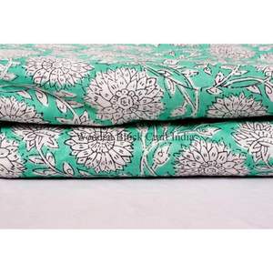 ผ้าฝ้ายลายดอกคุณภาพพรีเมียม สำหรับงานแฟชั่น เสื้อผ้า งานเย็บปะติดปะต่อ ผ้าควิลท์ ผ้าม่าน และของตกแต่งบ้าน - Product Image 6