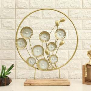 <b>Gold</b> And White Trending Table Decoration Hotels And Restaurant Decor Sculpture Iron Metal Sculpture Living Room Decoration - Product Image 1