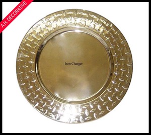 Assiettes de Présentation Métalliques de Luxe en Gros, Assiettes de Base Argentées Gaufrées pour Mariages, Durables et Réutilisables, Décoration de Table pour Événements - Product Image 3