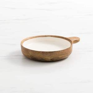 Bandeja Redonda de Madera de Mango Esmaltada con Interior Blanco, Plato de Madera Hecho a Mano, Vajilla Rústica Plana - Product Image 5