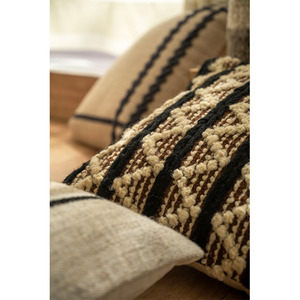 หมอนอิงลายซิกแซกแบบชนเผ่า - Product Image 3