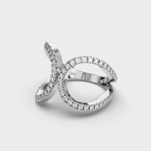 Bague de luxe en or jaune avec papillon pavé de diamants de laboratoire taille brillant rond - Product Image 3