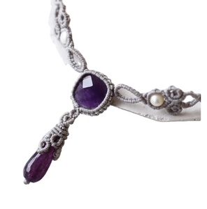 Collier en macramé avec pierre d'améthyste et perles, bijoux uniques pour vous, pendentif en pierres précieuses fait main, collier ras du cou en labradorite, Moonst - Product Image 1