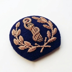 Luxury Hand Embroidery Badges Premium Quality Handmade Embroidered Patches with Custom Logo OEM Service OEM Size Private Label - Product Image 5