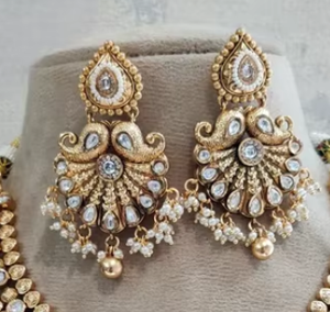 Juego de Joyería Kundan de Latón Chapado en Oro de Diseño, Collar y Aretes Tradicionales Indios para Mujer, para Bodas y Fiestas - Product Image 2