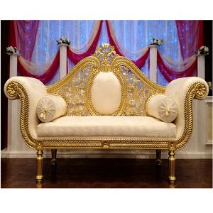 Sofá de Boda Dorado de Lujo Personalizado, Muebles de Boda Hechos a Mano en Suiza - Product Image 1