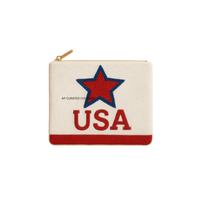Porte-monnaie brodé à la main pour le 4 juillet, orné de perles, conçu comme une pochette patriotique pour la fête de l'Indépendance avec des détails de feux d'artifice festifs