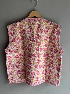 Floral <b>Quilted</b> Cotton Vest V-Neck Sleeveless Women's <b>Jacket</b> Summer Wear with Pockets Printed <b>Pattern</b> Regular Length GIFT FOR HER - Product Image 6