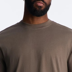 Camiseta de Cuello Redondo Premium para Hombre, Color Taupe, con Logotipo Minimalista, Estilo Casual Urbano, Tacto Suave, Manga Corta, Prenda Esencial para el Día a Día, Precio Económico - Product Image 4