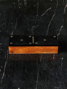 Juego de Dominós Negros Brillantes con Caja de Madera, Piezas de Juego de Resina Artística, Decoración Coleccionable para el Hogar, Juego de Dominós de Regalo, Color Negro - Product Image 4