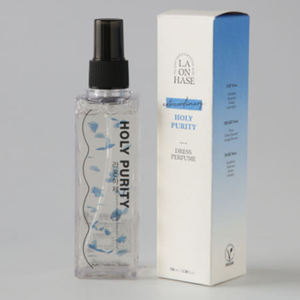 น้ำหอมฉีดผ้า SILKY SEOUL กลิ่นหอมติดทนนาน สำหรับเสื้อผ้า สิ่งทอ และเครื่องแต่งกาย พกพาสะดวก กลิ่นพรีเมียม - Product Image 1