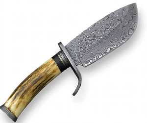 Couteau utilitaire d'extérieur personnalisé en acier Damas forgé à la main, à pointe tombante, avec manche en bois de cerf - Product Image 1