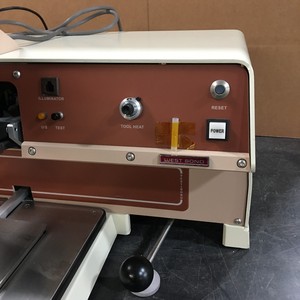 Máquina de Encolado por Cuña Semiautomática WEST BOND 4500B-44A-45 - Equipo y Piezas de Semiconductores de Confianza con Legado Global - Product Image 4