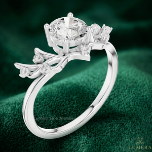 Anillo de Compromiso de Lujo con Diamante Cultivado en Laboratorio y Piedras Laterales de Moissanita |   Anillo de Boda con Diseño de Hoja y Rama, Chapado en Oro de 18K, Certificado por IGI - Product Image 4