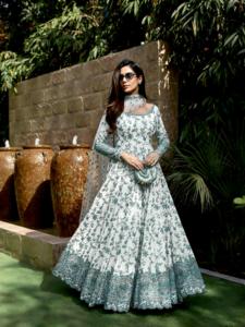 Tenue de mariage indienne, Anarkali fantaisie en faux Georgette, Salwar Kameez, Dupatta en pure soie Organza, broderie riche, prêt-à-porter - Product Image 2
