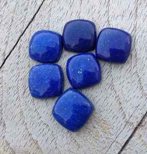 พลอยลาพิส ลาซูลีทรงคุชชั่นคัท ธรรมชาติ คุณภาพสูง ขัดเงา เปลี่ยนสีได้ สำหรับทำเครื่องประดับ ขายส่ง - Product Image 4