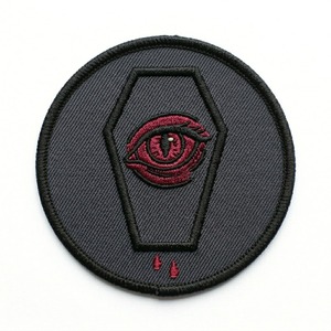Parche Termoadhesivo Personalizado de Murciélago Gótico, Insignia Bordada Circular Negra y Roja, Aplique de Terror para Ropa de Halloween y Chaquetas Vaqueras - Product Image 3