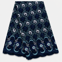 Tissu en dentelle suisse africaine brodé et perlé pour fabricants de vêtements et acheteurs de textiles au Royaume-Uni