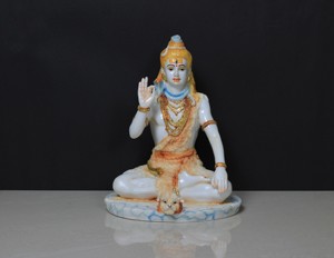 Statue du Seigneur Shiva en résine et poussière de marbre, artisanale, par Nirmala Handicrafts |   Idole de Shiva à quatre bras Trishul pour l'inauguration de la maison - Product Image 1