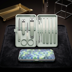 Kit de manucure portable en acier inoxydable 10 en 1 avec boîte, style classique pour adultes et enfants - Product Image 2