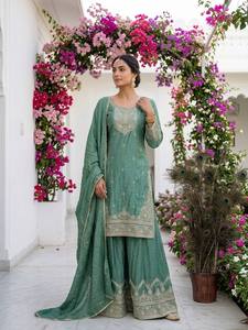 Conjunto de Kurta Larga Tradicional India/Pakistaní Verde Esmeralda para Mujer con Dupatta, Traje Étnico de Seda para Boda, Corte Regular - Product Image 3