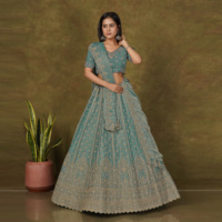 Set Lehenga Choli Sutra Desainer dengan Sentuhan Moss, Bordir Motif Zari yang Rumit, Pinggiran Berhias Mewah, dan Dupatta Elegan untuk Perayaan Diwali