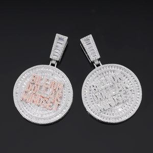 Colgante Personalizado Redondo Totalmente Cubierto de Diamantes, Plata S925, Moissanita, Colgante con Letra Personalizada, Joyería Unisex Estilo Rapper - Product Image 1