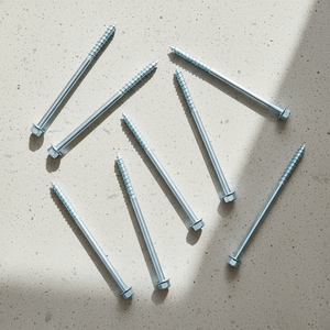 Pernos hexagonales de rosca profunda y gruesa - Tornillos de acero al carbono con recubrimiento de zinc, tamaños personalizados - Product Image 1