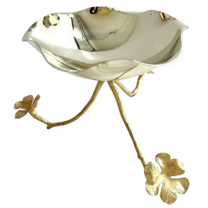 Nouveauté Bol à condiments en acier inoxydable Marzell avec pieds dorés pour un service élégant des sauces et des trempettes - Product Image 1