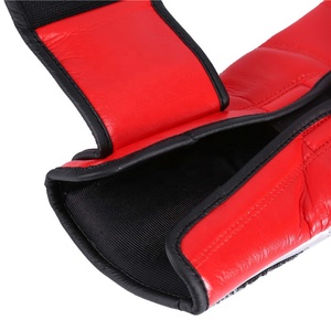 ถุงมือชกมวยสำหรับเด็กมืออาชีพถุงมือหนัง PU แบบนุ่มใช้มือหรือเครื่องจักรออกแบบโลโก้ได้ตามต้องการ - Product Image 5