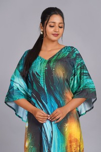 Vestido Kaftan Maxi con Estampado Abstracto de Lujo – Prenda Holgada para Playa y Resort - Product Image 2