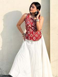 Women Traditional White Red Embroidered Crepe <b>Top</b> With White Palazzo Set Floral Pattern Casual Wear Spring Summer India Pakistan - Product Image 1