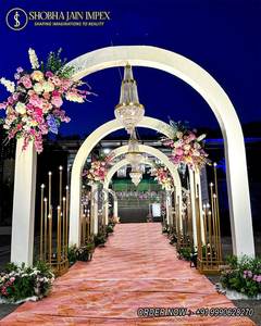 Arco temático blanco para exteriores para la entrada de bodas, reforzado con fibra, marca Shobha Jain Impex de Delhi, India. - Product Image 2