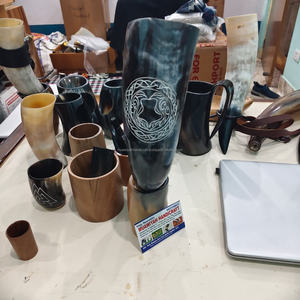 Corne à boire de luxe de qualité supérieure avec support, style Viking, en corne de bœuf, technique de polissage, sans danger pour les aliments, à prix abordable - Product Image 2